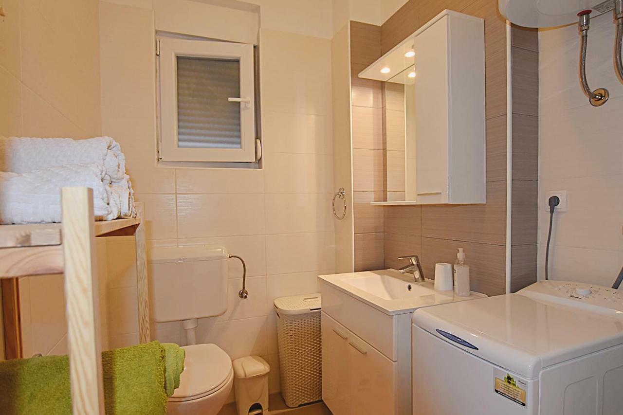 Marine Apartment Sukosan Exterior photo