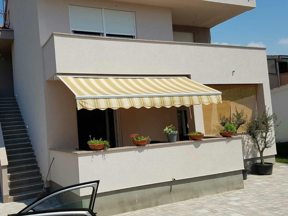 Marine Apartment Sukosan Exterior photo